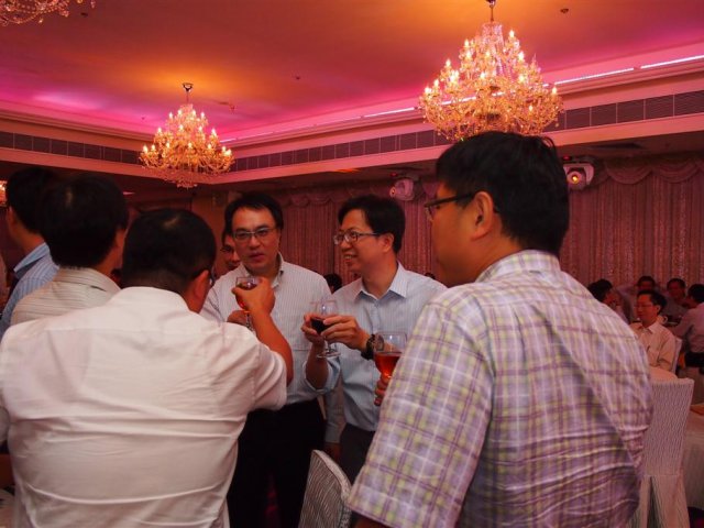 P9273599 (Large)